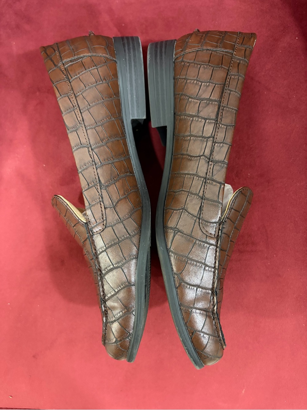Life Stride Women's Brown Croc-Embossed Slip-On Loafers - Picture 3 of 8